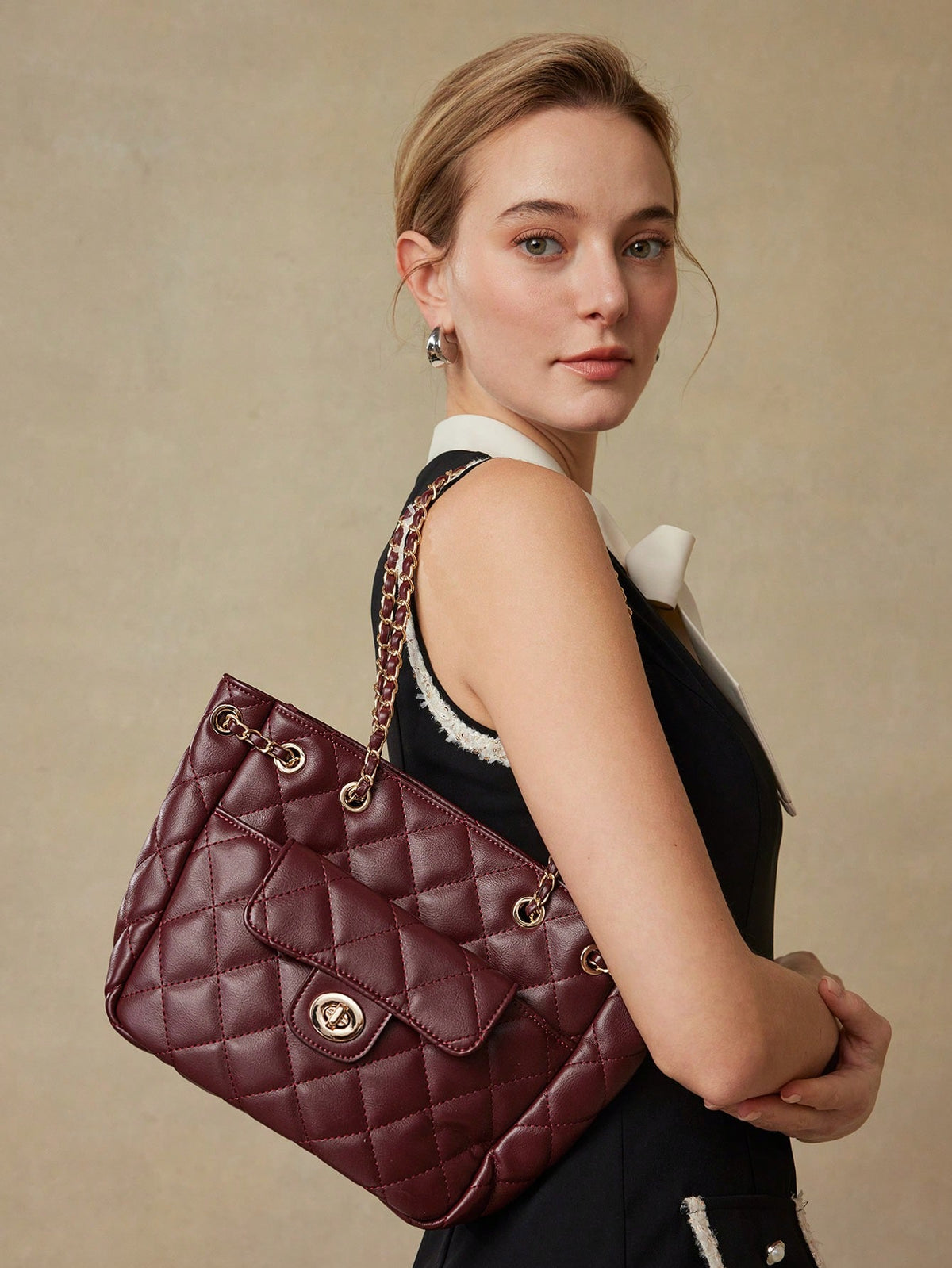 Chain Shoulder Bag