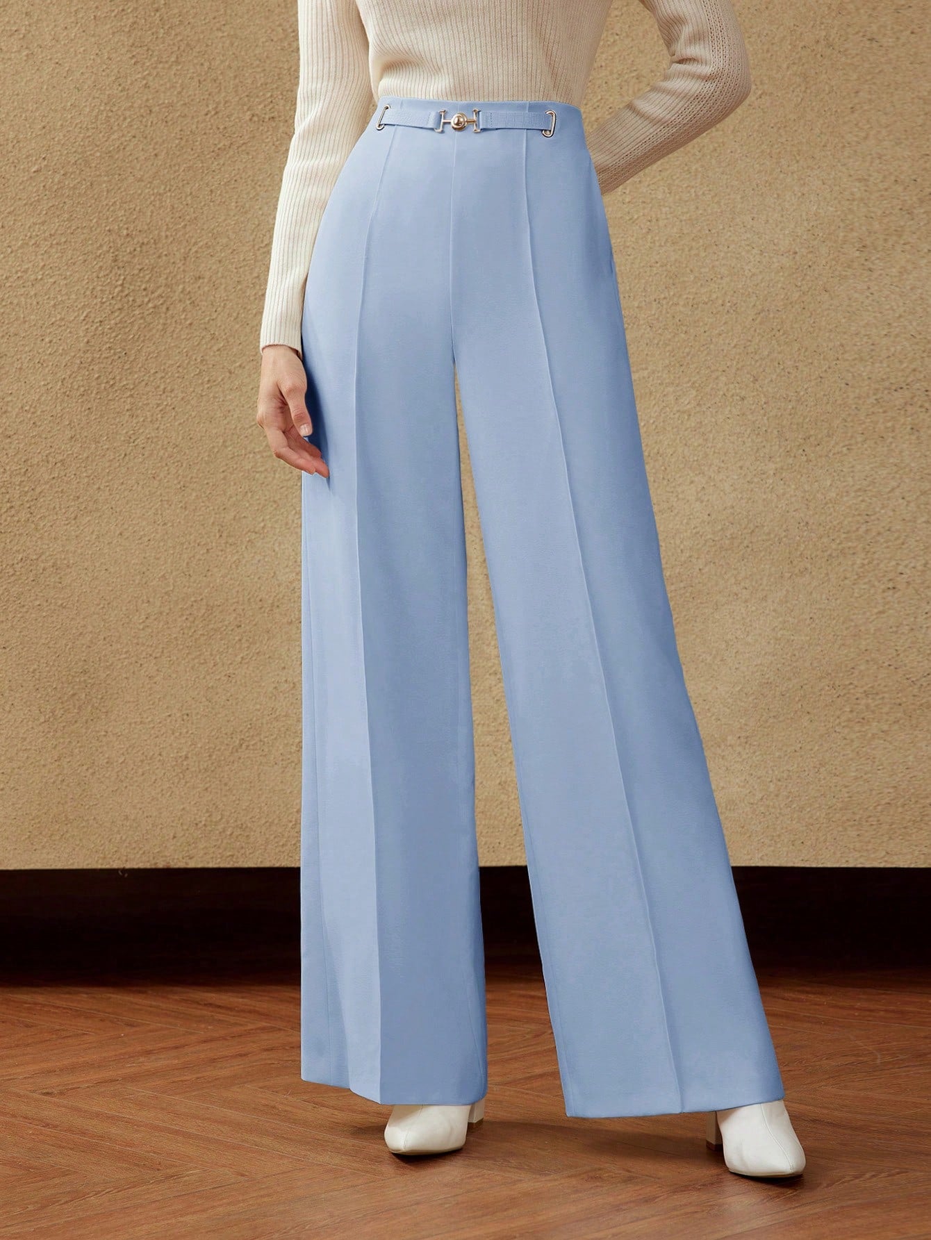 Pleated Suit Pants with Slant Pockets